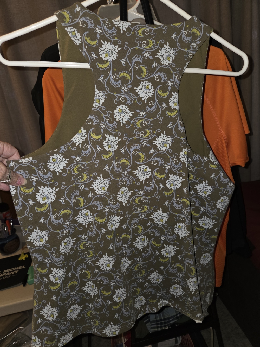 J. Jill Floral A-Line Shell Top in Olive Green And White - Picture 2 of 3